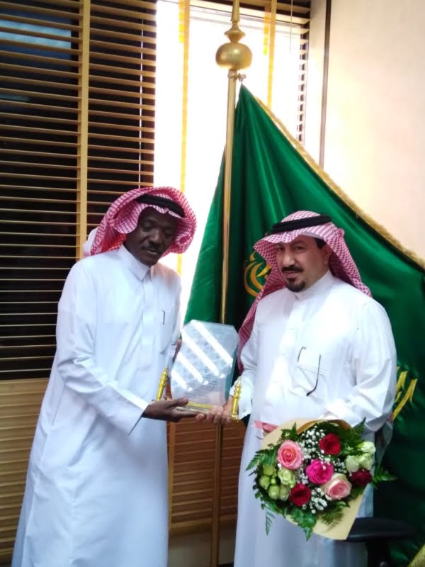 الوفاء لرجال العطاء.. صور لتكريم المتقاعدين في مكتب مالية مكة المكرمة - المواطن